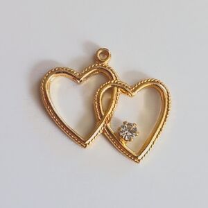 Gold Linked Hearts Pendant